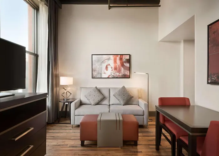Homewood Suites By Hilton Milwaukee Downtown